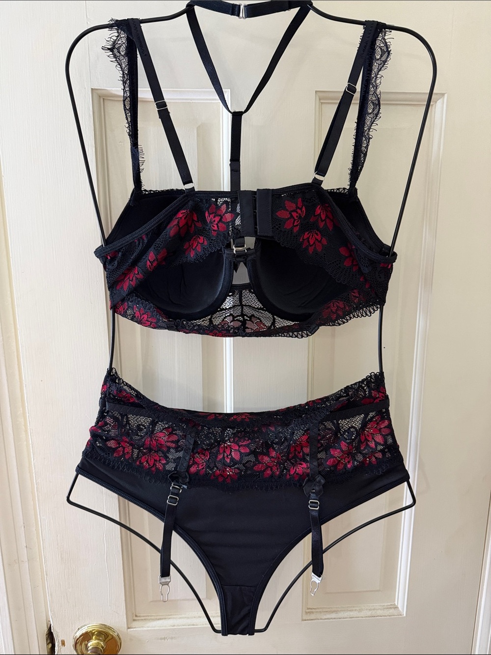 Black & Red Floral Lace Bra and High-Waist Brief Set - Women Intimates - Picture 6 of 8